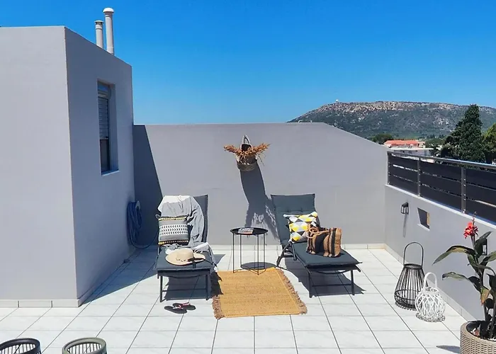 Stamatina's Luxury Penthouse In Rhodes * Pastida